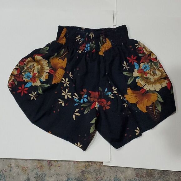 2 Piece Outfit   - Picture 9 of 16